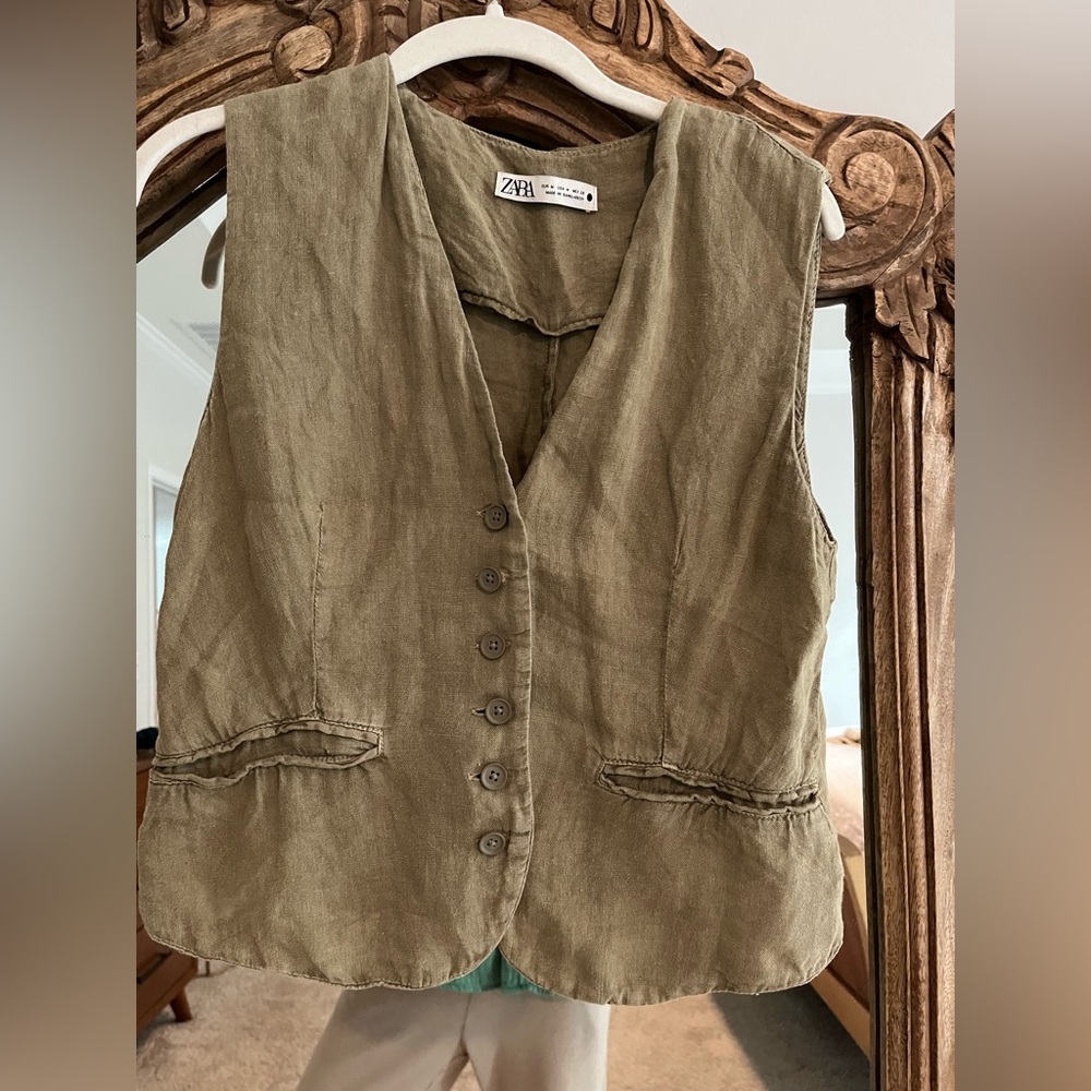 Zara linen vest size medium